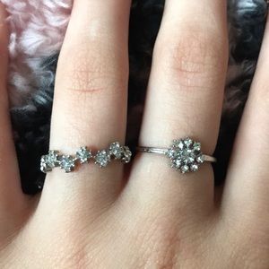 Bundle of two flower rhinestone Rings
